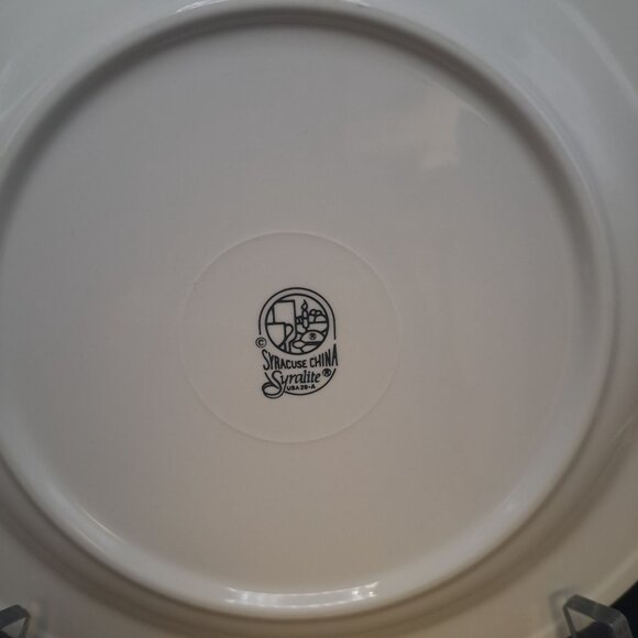 Syracuse China Syralite Black Rim Band Dinner Plate 10-3/4 Inches Stoneware - Picture 12 of 12